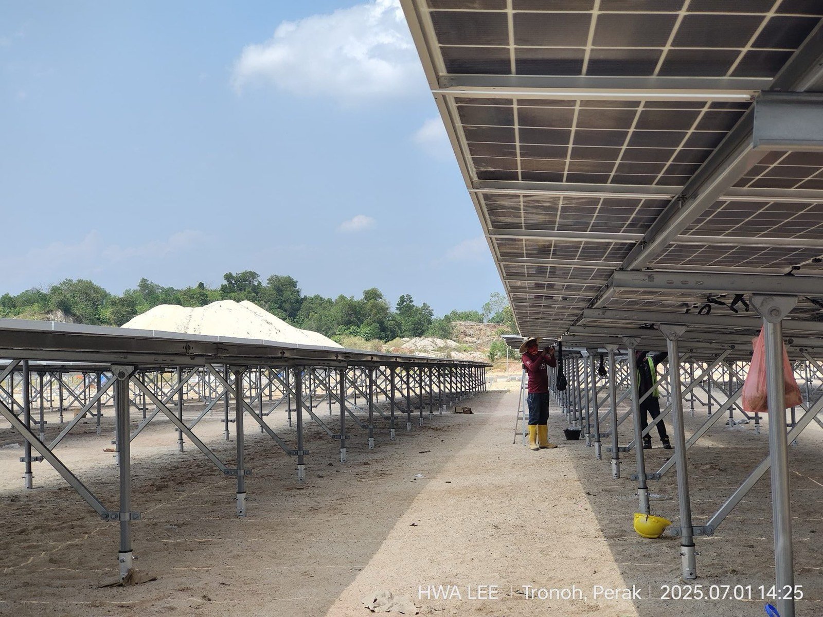 Hwa Lee solar site: Under the panels